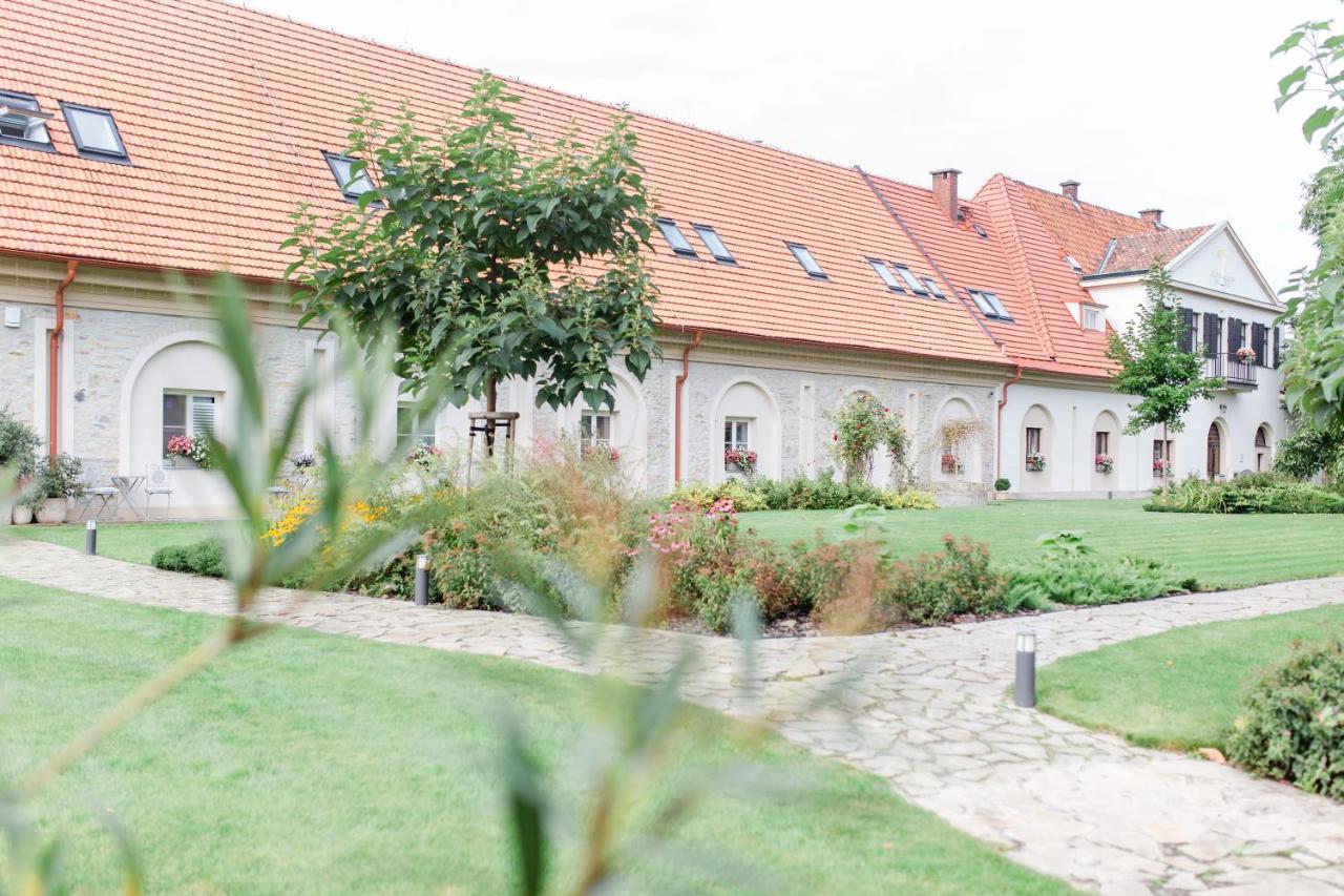 Na Kmíně Obristvi Exterior foto