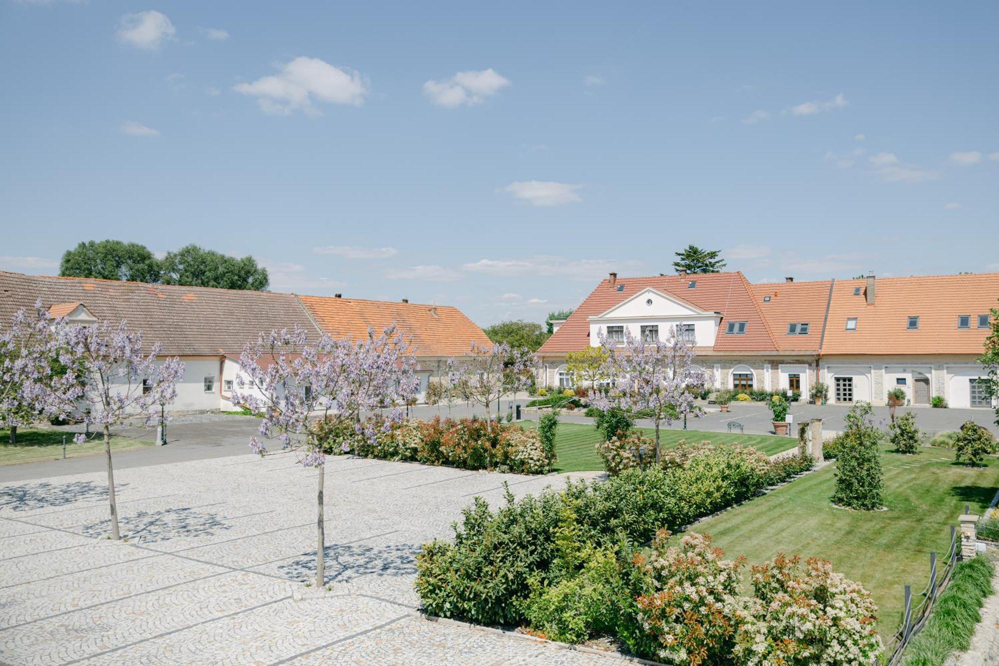 Na Kmíně Obristvi Exterior foto