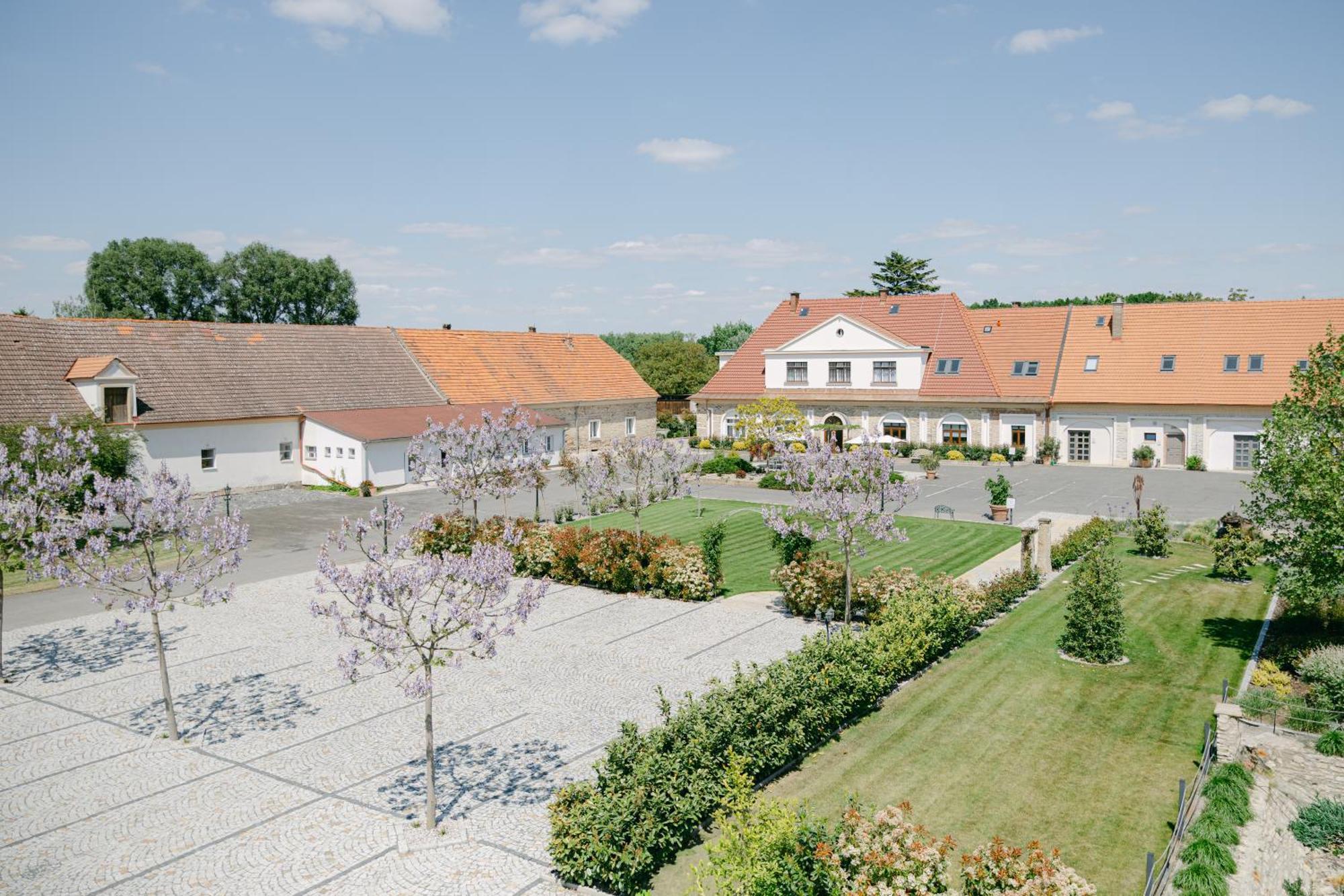 Na Kmíně Obristvi Exterior foto